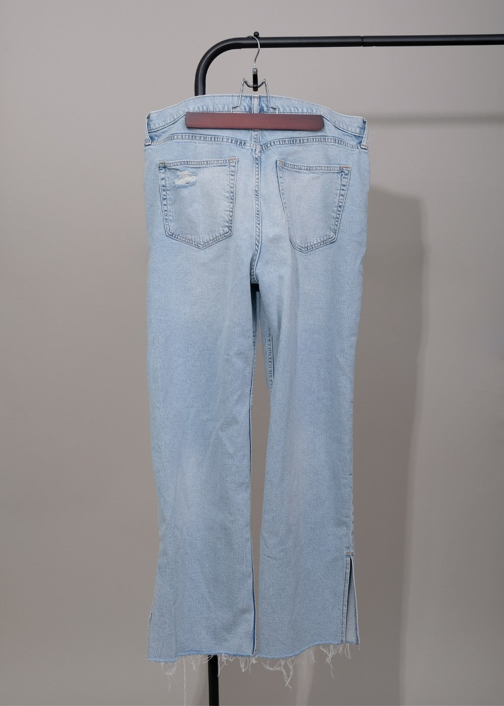 '90s Loose Mid-Rise Jeans