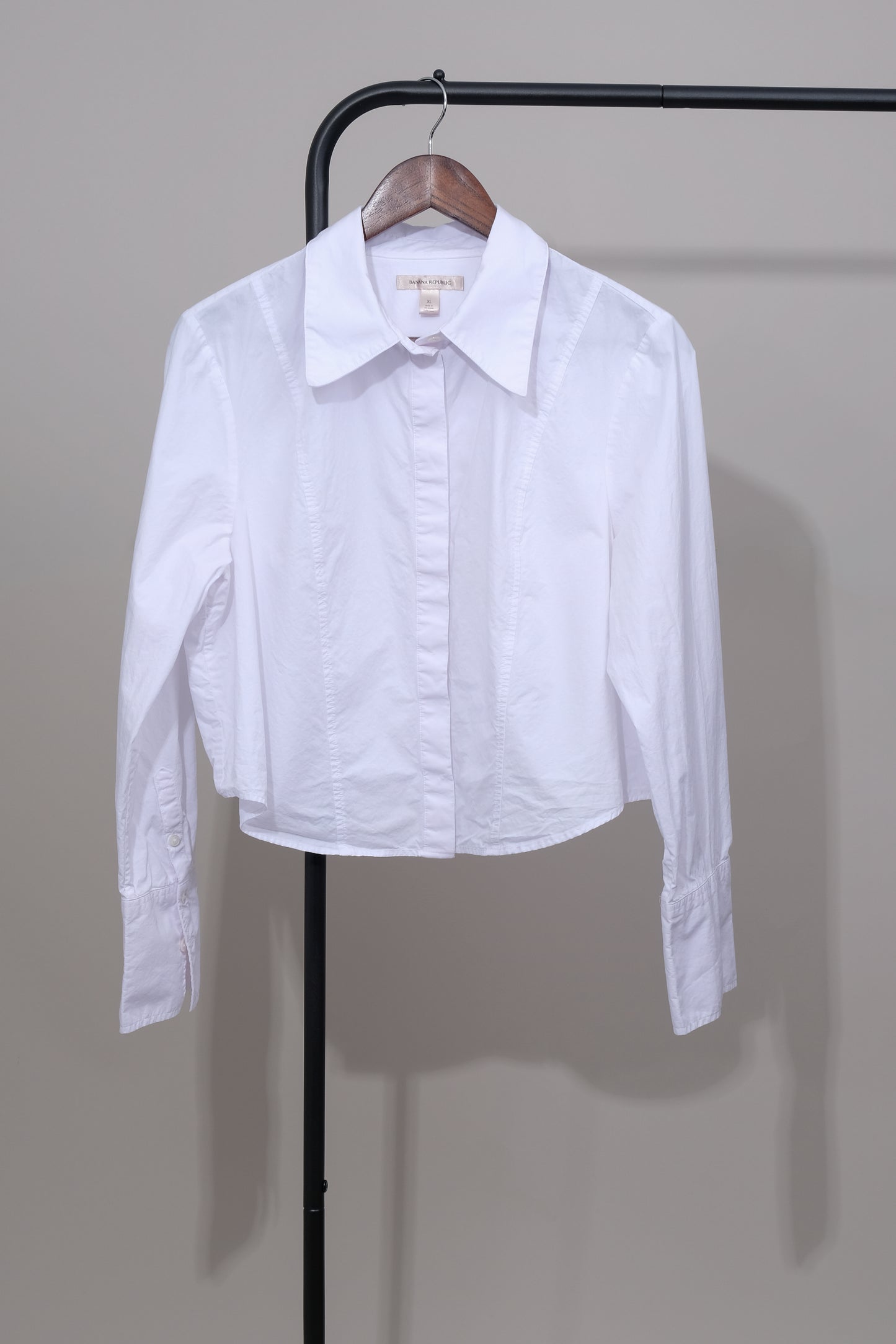 Banana Republic Cropped Tuxedo Button Up Shirt