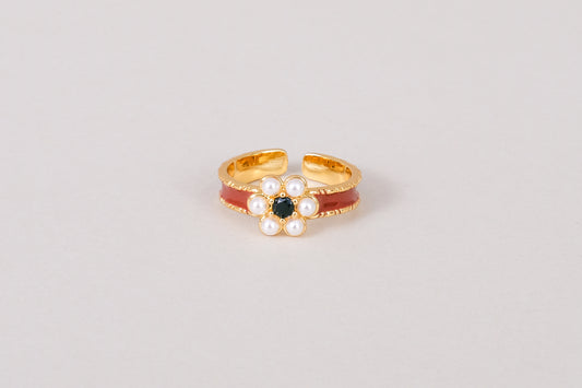Aphrodite 18K Gold Vintage Red Pearl Flower Ring