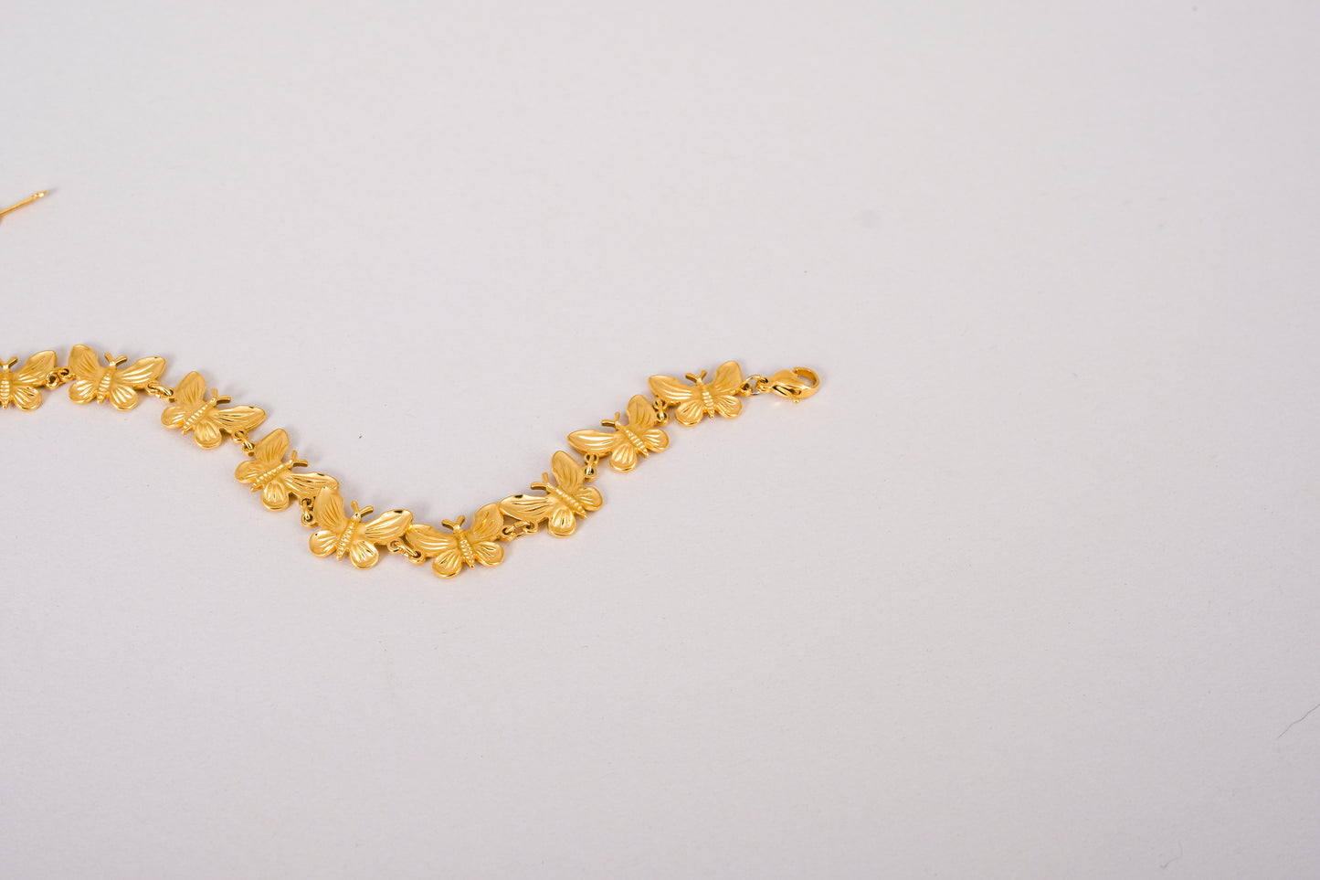 Valeria 18K Gold Non-Tarnish Butterfly Chain Bracelet
