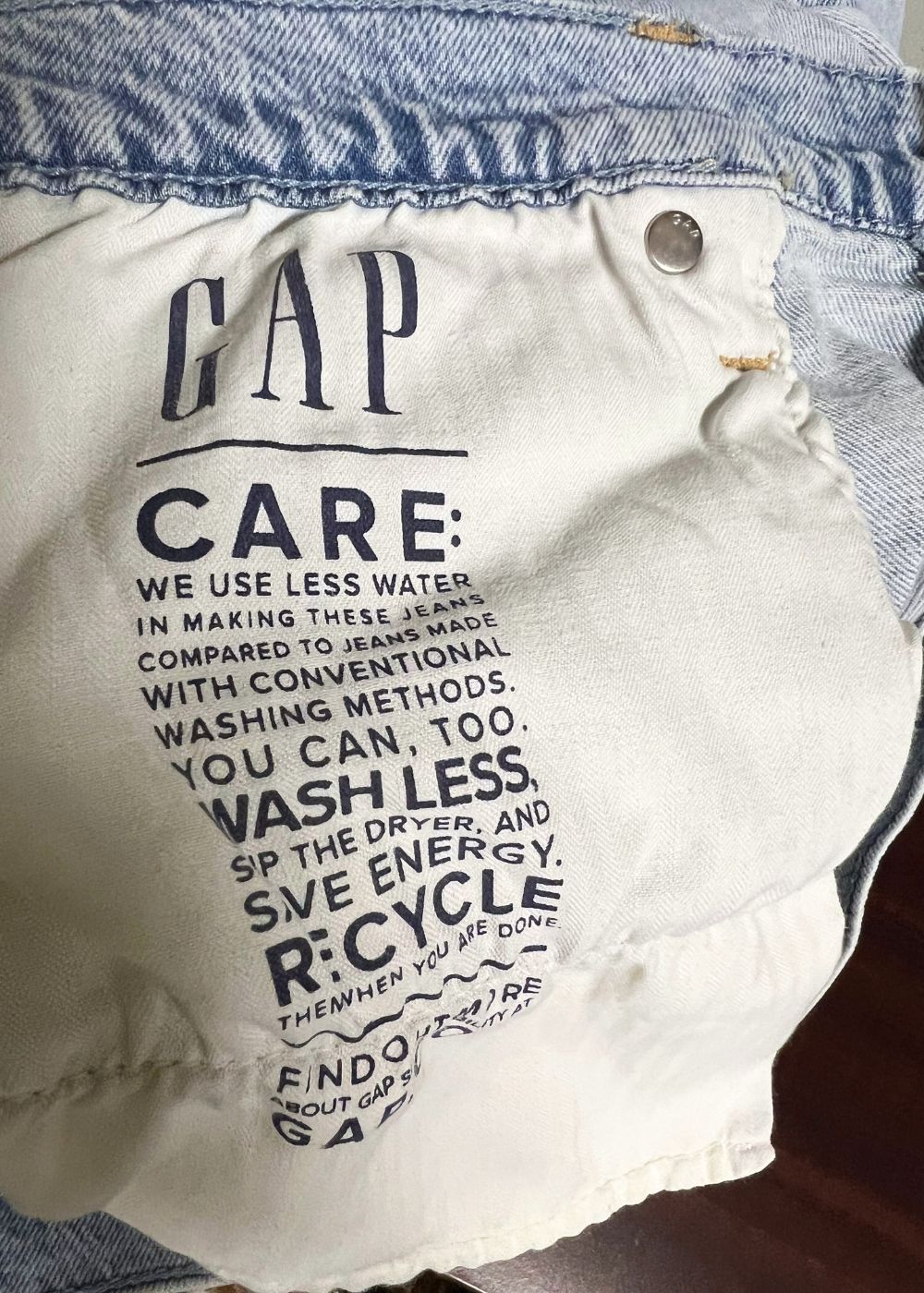 '90s Loose Mid-Rise Jeans